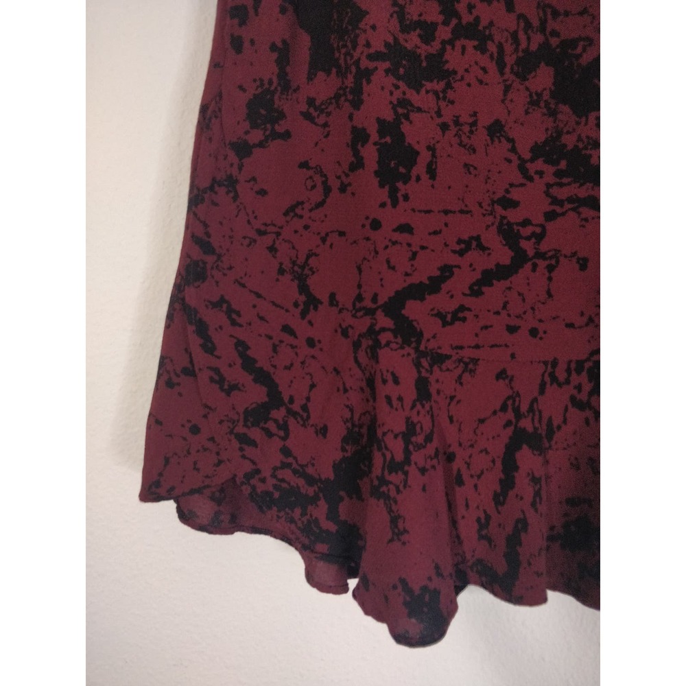 3/$20 Banana Republic Maroon Burgundy Black Ruffle Flare Mini Skirt Size 2 - Picture 3 of 9